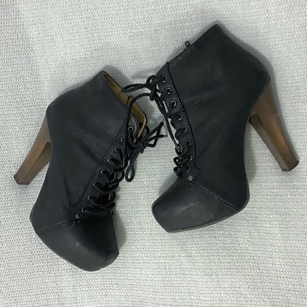 Qupid Black Lace Heels with Side Zipper